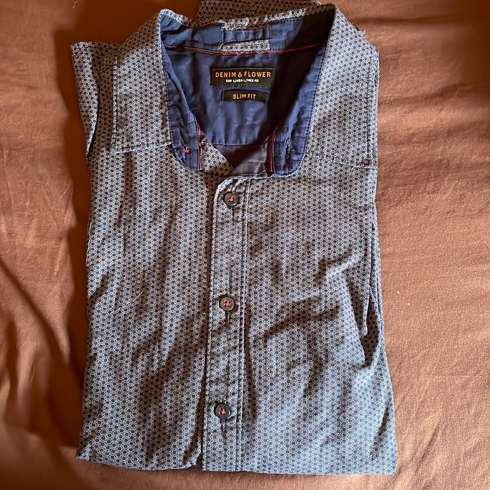 In good condition,slim fit